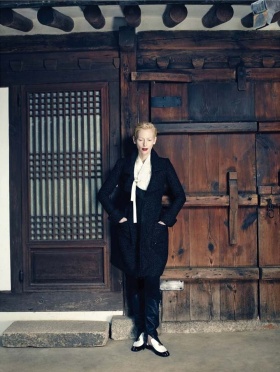 蒂尔达·斯文顿（Tilda Swinton）演绎韩国版《Vogue》时尚大片