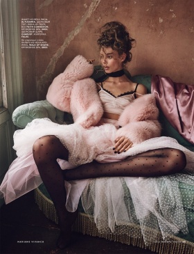 俄罗斯版《Vogue》十一月刊时尚大片 | 摄影 Mariano Vivanco