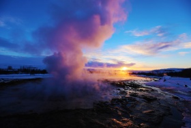 冰岛，间歇泉
