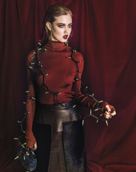 Lindsey Wixson出镜，韩国版《Vogue》十二月刊时尚大片 | 摄影 Junseob Yoon