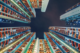 Peter Stewart | 狭窄的天空， 香港
