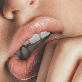  时尚摄影师Nastia Cloutier-Ignatiev  | 性感的唇