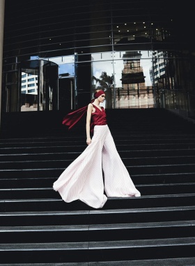 澳大利亚版《Vogue》2016四月刊时尚大片 | 摄影：Mario Testino