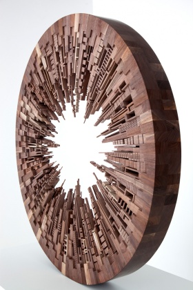 美国艺术家James McNabb | 废旧木材创建的微型城市景观