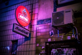 霓虹夜色｜摄影师Mark Broyer镜头里的汉堡街头