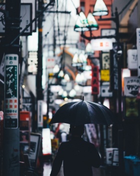 雨天的东京　｜　摄影师Takashi Yasui