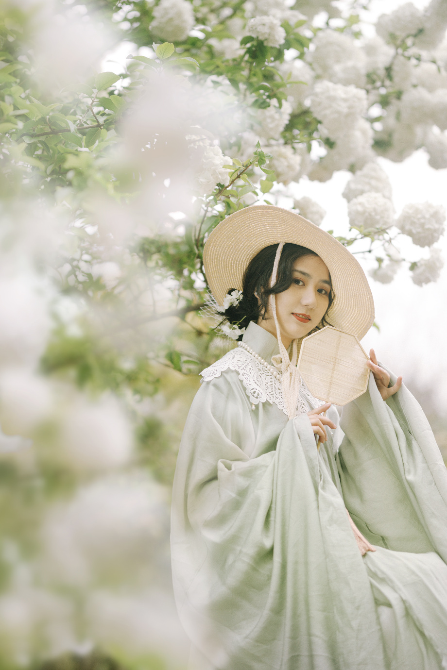 青衫烟雨客似是故人来