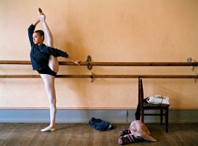 瓦加诺娃芭蕾学院的年轻舞者