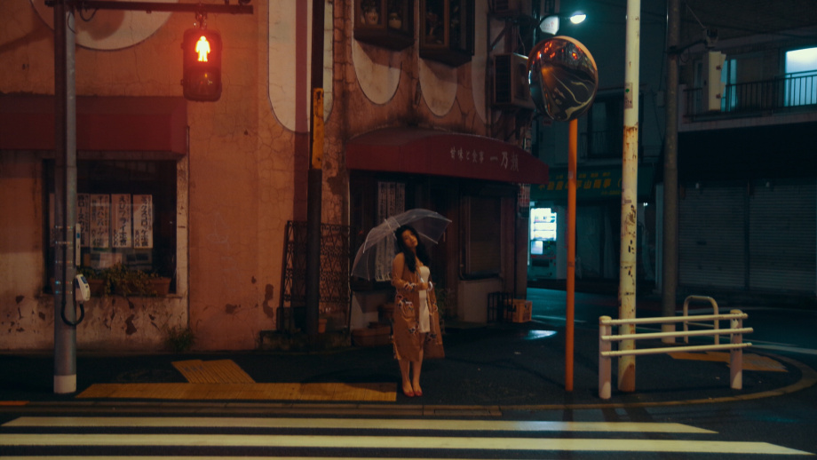 雨夜东京街头