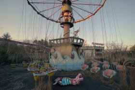 日本奈良，废弃的游乐园 ​​​​ | Victor Habchy ​​​​