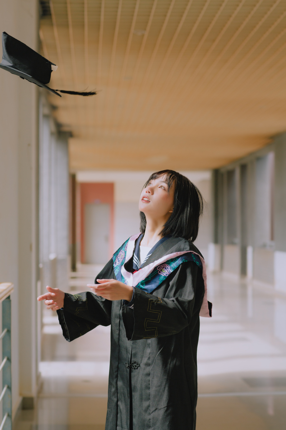 昆明毕业照(学士服—单人照)呈贡大学城