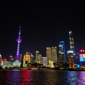 一加8T旅行原相机拍照。