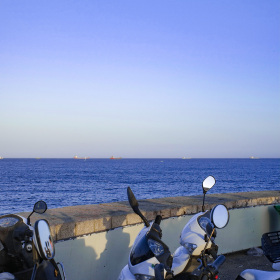 虽然不喜欢夏天，但是夏天的海和公路永远迷人。