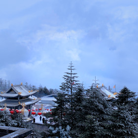 峨眉山