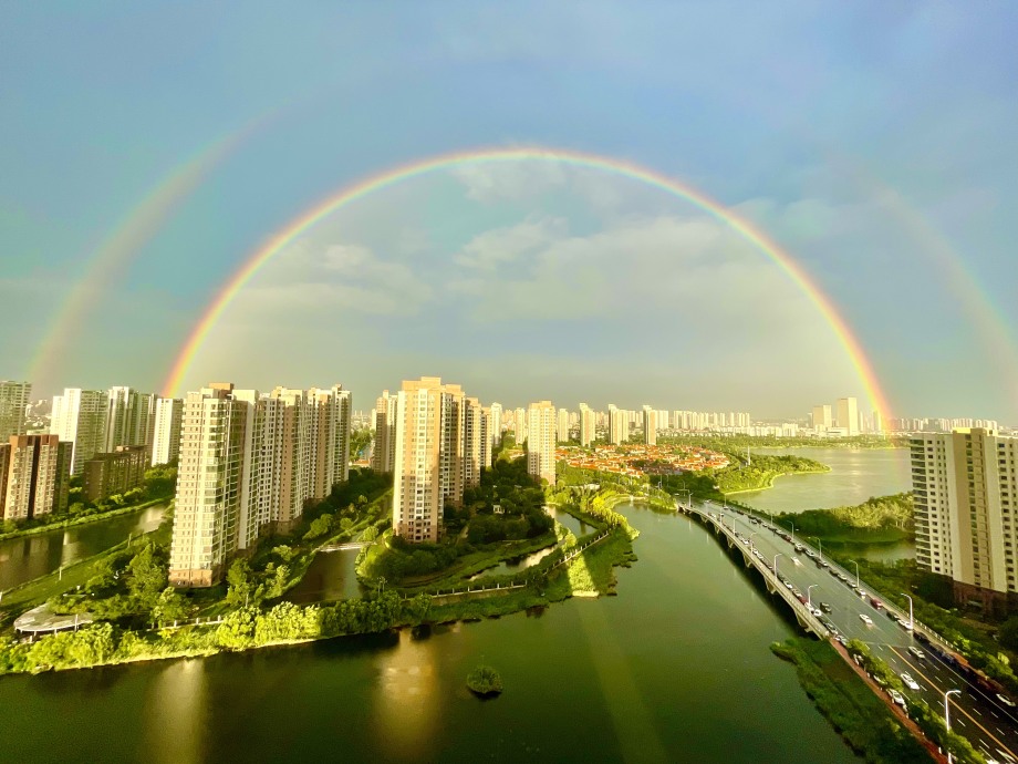 雨后彩虹