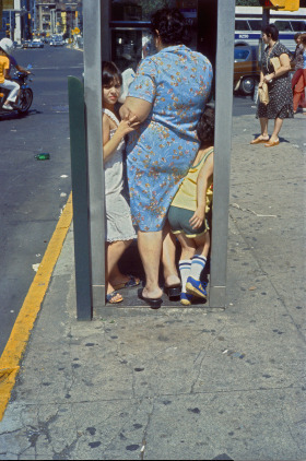70年代的纽约 | 摄影大师Helen Levitt