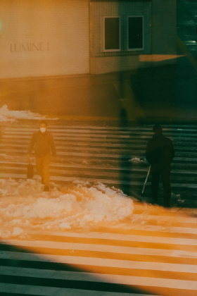 凌晨五点 雪后新宿