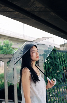 爱是雨水长决的夏天