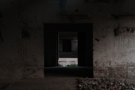门