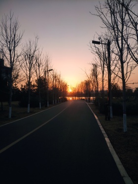 落日跑道