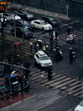 雨雪交加