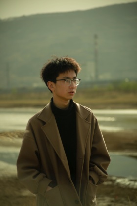 河边
