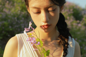 漫山遍野里的春