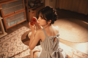 把光锁在屋里