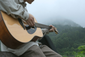 山山而川，不过尔尔