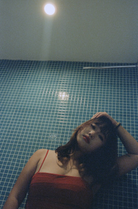 爱女士
