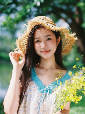 故事的小黄花