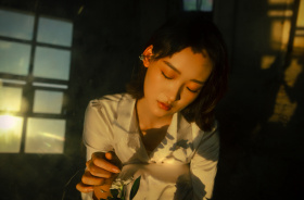 夏末的那扇窗
