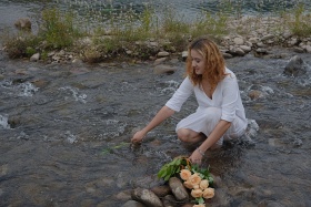 傍晚的溪流 淡淡的思念