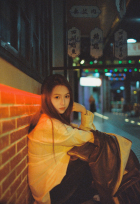 繁花·霓虹旧梦