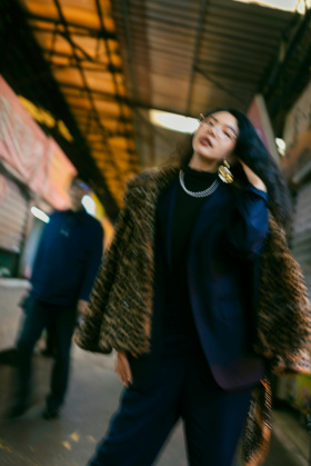 谁要来打扰我的乌托邦，我就马上掏出我的枪