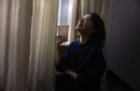 小姐，您的信……