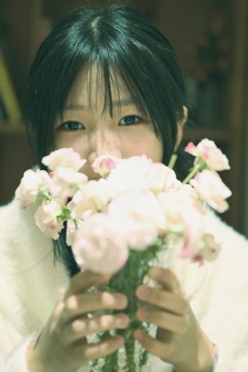 18岁生日的青涩少女