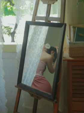 以橙子为名的女子