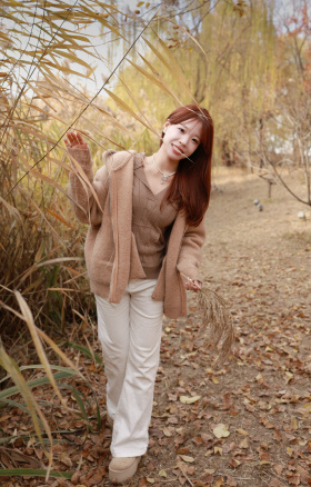 芦苇荡人像拍摄