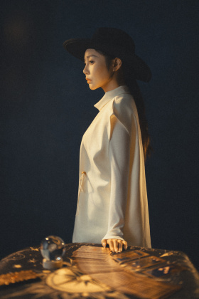 迷茫时 我会寻求塔罗牌 它会揭示浩瀚宇宙