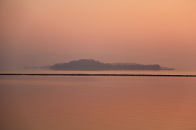 在黎明取得平衡