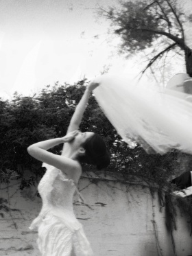 自由是永不褪色的婚纱