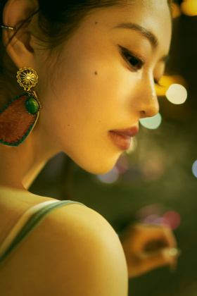 柔是东方骨 姿是心无拘