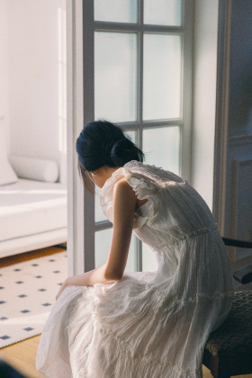 光，落在你脸上