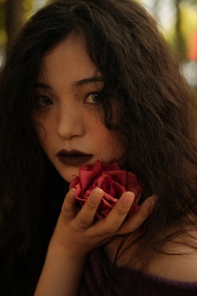 幻彩女巫丨炙热与森林融为一体