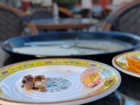 荣耀80手机拍摄，仿膳。