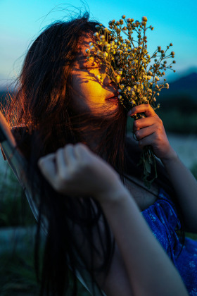 《山之近风以远》