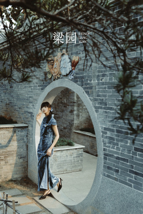 廊间过蓝，窗中留影