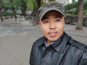 荣耀80手机自拍