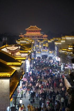 人间祈愿 孔明满天